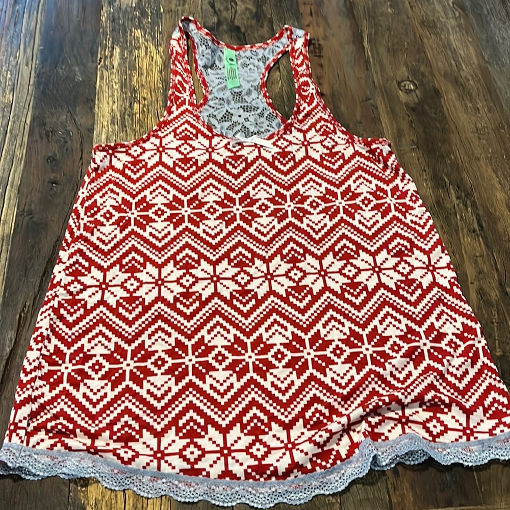 NWOT Honeydew sleep tank (m)
